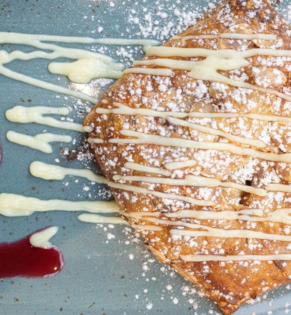 Pasqua a Firenze con i dolci di Trattoria Dedo Easter in Florence, with dessert at Trattoria Dedo